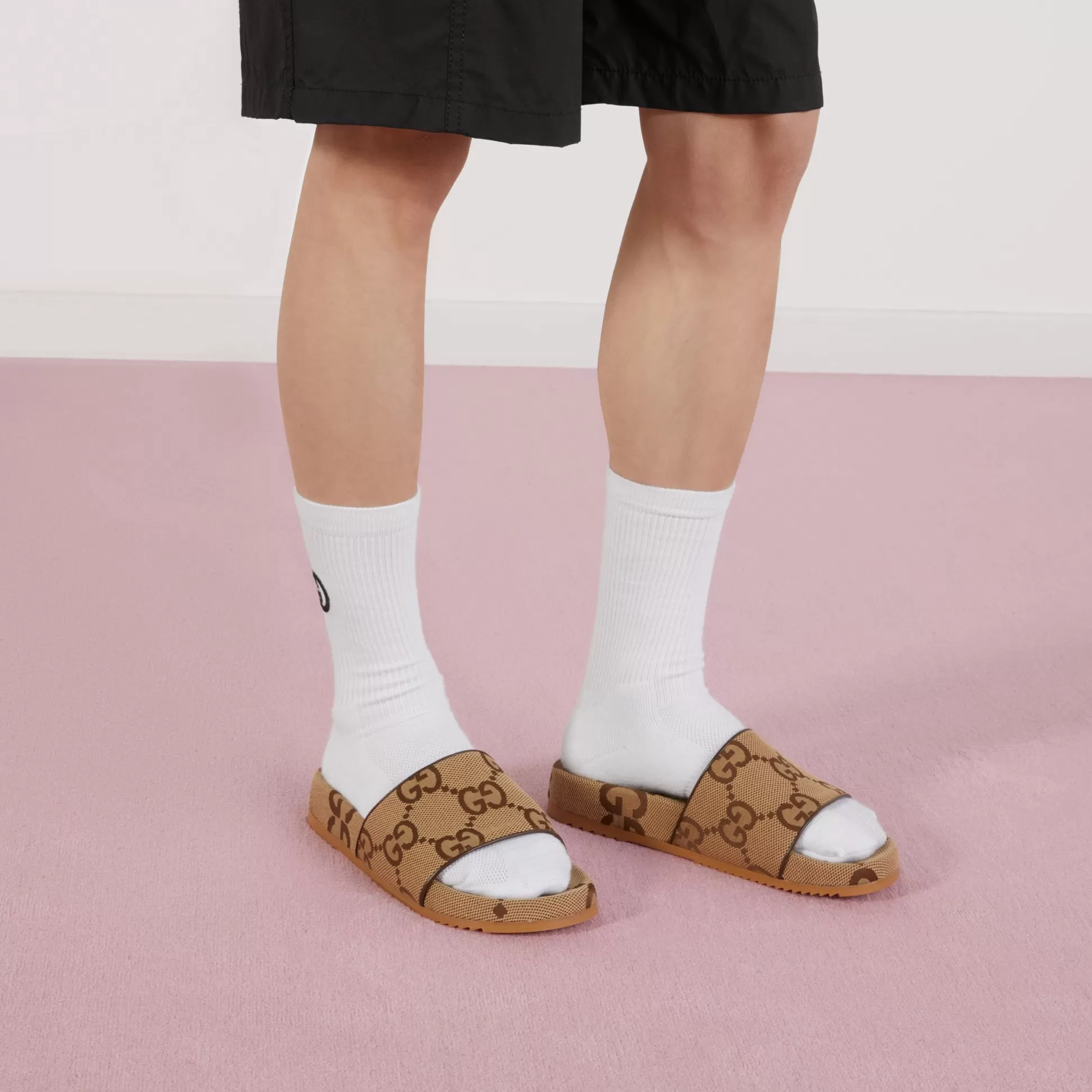 GUCCI Men'S Maxi Gg Canvas Slide Sandal-Men Slides & Sandals